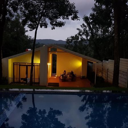 Aakriti Homestay Chikmagalūr エクステリア 写真
